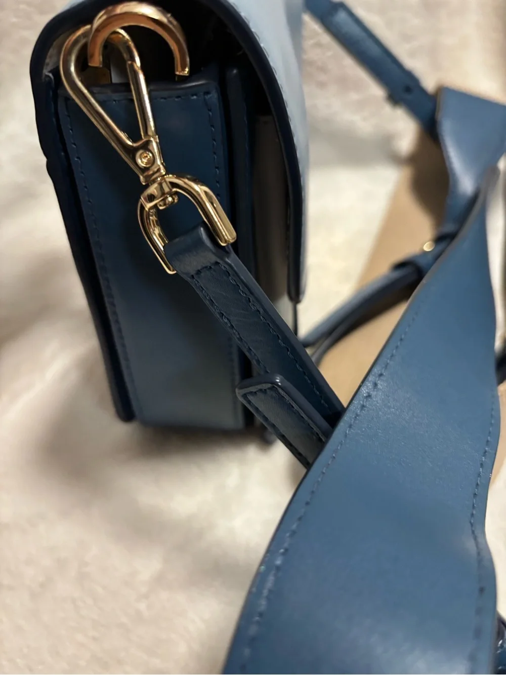 Michael Kors Sloan Crossbody Bag